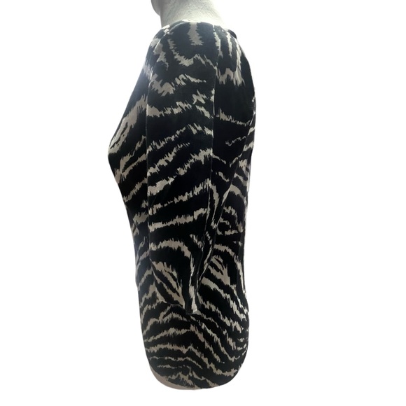 Ann Taylor. Silk Blend. Sz Small. Zebra Print. Excellent Condition 🤩🤩 - Picture 6 of 12